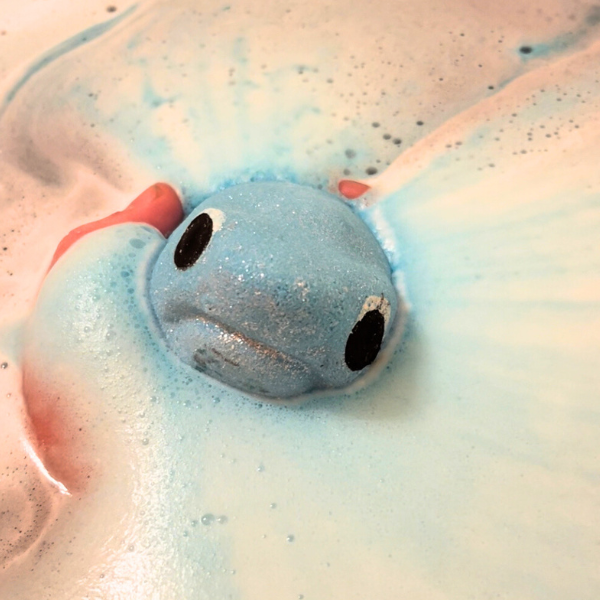 Resting Shark Face Foaming Bath Bomb